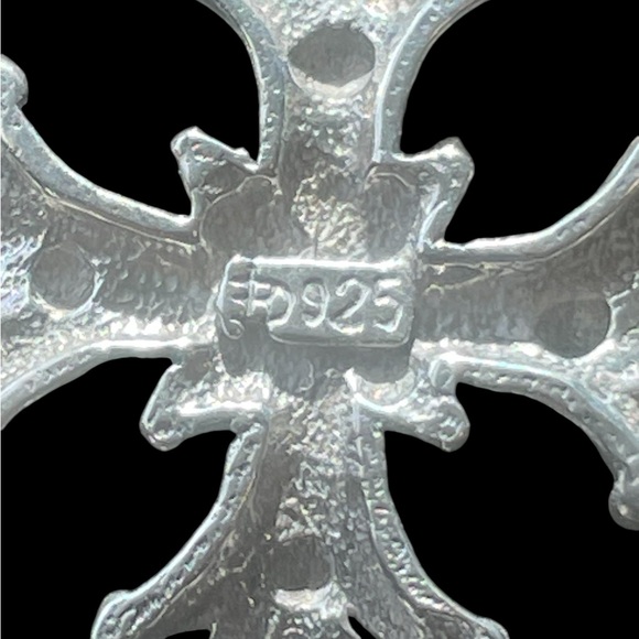 Sterling silver Christmas cross - Picture 3 of 7
